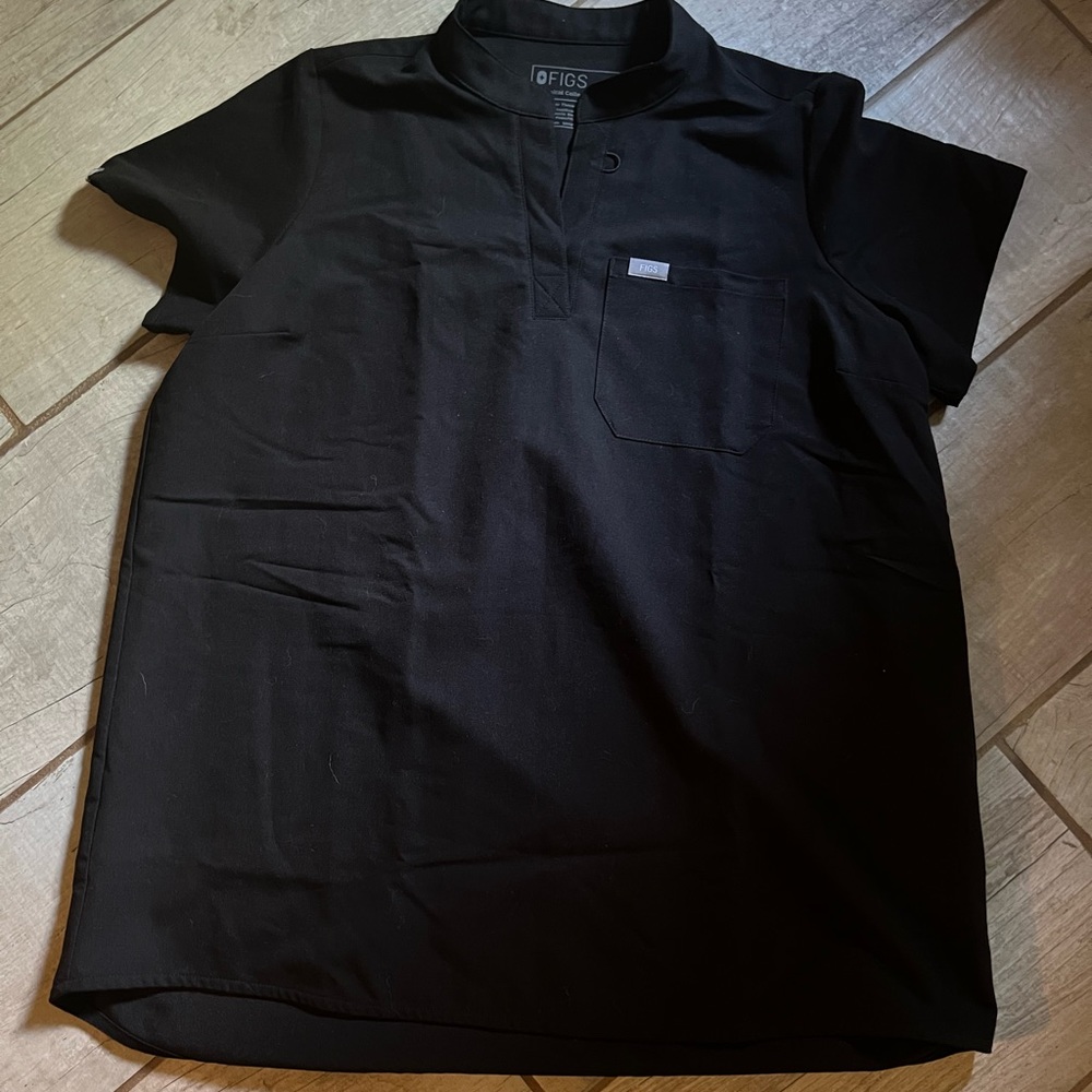 FIGS maternity top